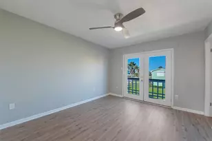 21801 Zachary Dr, Galveston, TX 77554 - Photo 18