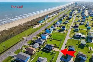 21801 Zachary Dr, Galveston, TX 77554 - Photo 4