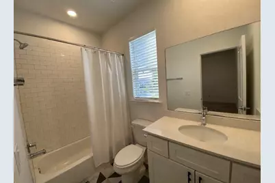 1524 Ojeman Road #D, Houston, TX 77055 - Photo 18