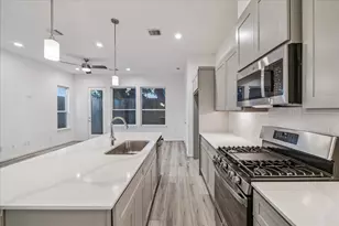 1524 Ojeman Rd, Houston, TX 77055 - Photo 10