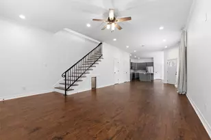 522 E 39th St, Houston, TX 77022 - Photo 2