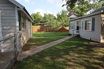603 Leon Street, Navasota, TX 77868 - Photo 32
