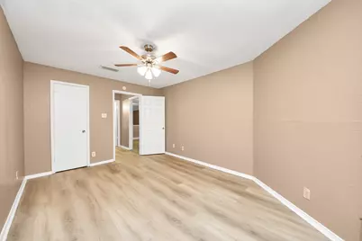 9700 Leawoo Boulevard #1002, Houston, TX 77099 - Photo 26