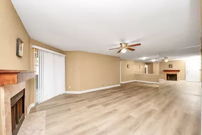 9700 Leawoo Boulevard #1002, Houston, TX 77099 - Photo 8