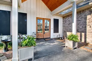 25127 W Tara Plantation Dr, Tomball, TX 77375 - Photo 4