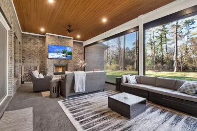 25127 W Tara Plantation Drive, Tomball, TX 77375 - Photo 2