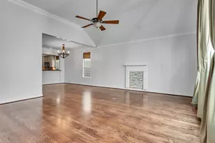 5976 Kansas St, Houston, TX 77007 - Photo 14