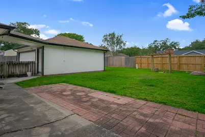 1119 Trowbridge Drive, Houston, TX 77062 - Photo 36