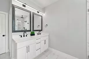 1116 Bennington St, Houston, TX 77022 - Photo 18