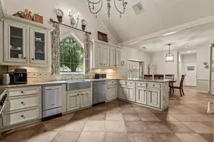 408 Allan St, Friendswood, TX 77546 - Photo 18