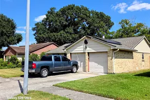 11950 Elk Springs Dr, Houston, TX 77067 - Photo 2