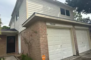 7850 Hillbarn Dr, Houston, TX 77040 - Photo 2
