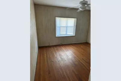 322 Circle Way Street, Lake Jackson, TX 77566 - Photo 16