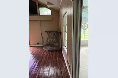 322 Circle Way Street, Lake Jackson, TX 77566 - Photo 6