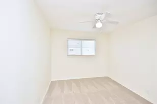 11002 Hammerly Blvd, Houston, TX 77043 - Photo 24
