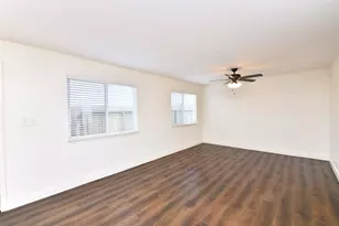 11002 Hammerly Blvd, Houston, TX 77043 - Photo 8
