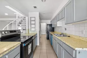 6327 Lynkat Ln, Houston, TX 77083 - Photo 10