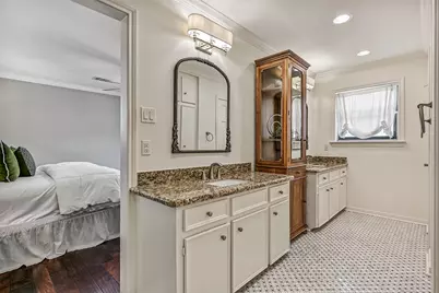 304 Chester Drive, Friendswood, TX 77546 - Photo 24