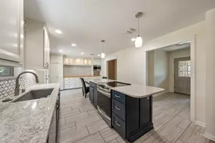 71 Hiwon Dr, Conroe, TX 77304 - Photo 10