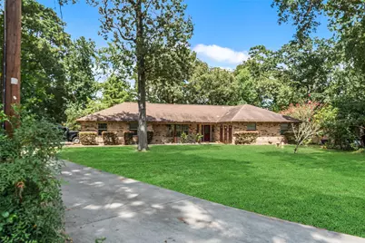 71 Hiwon Drive, Conroe, TX 77304 - Photo 2