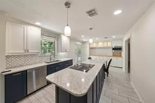 71 Hiwon Dr, Conroe, TX 77304 - Photo 8
