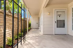 2800 Jeanetta St, Houston, TX 77063 - Photo 4
