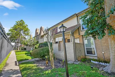 724 Country Place Drive #E, Houston, TX 77079 - Photo 40
