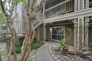 1860 White Oak Dr, Houston, TX 77009 - Photo 4