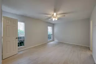 1860 White Oak Dr, Houston, TX 77009 - Photo 24