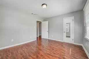 4727 Clay St, Houston, TX 77023 - Photo 18