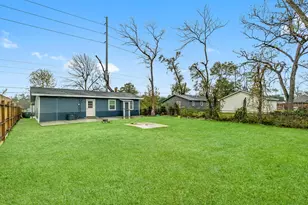 4622 Firnat St, Houston, TX 77016 - Photo 26