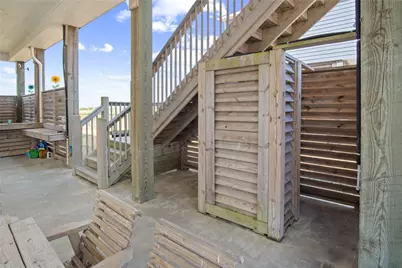 2295 Lobster, Crystal Beach, TX 77650 - Photo 6