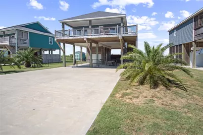 2295 Lobster, Crystal Beach, TX 77650 - Photo 2