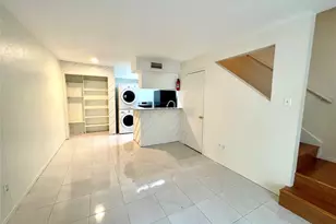 2100 Wilcrest Dr, Houston, TX 77042 - Photo 4