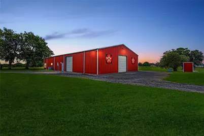 9813 County Road 309, Navasota, TX 77868 - Photo 8