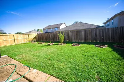 9611 Prairie Dog Run, Sugar Land, TX 77498 - Photo 12