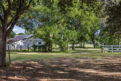 2231 E US Highway 90, Schulenburg, TX 78956 - Photo 14