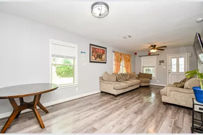 1607 Sylvester Road, Houston, TX 77009 - Photo 16