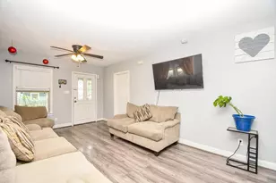 1607 Sylvester Rd, Houston, TX 77009 - Photo 14