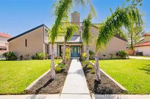 16406 Brook Forest Dr, Houston, TX 77059 - Photo 1