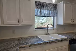 150 Lazy Ln, Livingston, TX 77351 - Photo 4