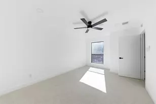 303 E Fair Harbor Ln, Houston, TX 77079 - Photo 30