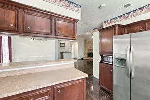 2202 W Greens Rd, Houston, TX 77067 - Photo 8