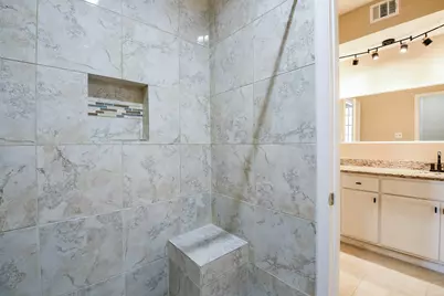 2121 El Paseo Street #1805, Houston, TX 77054 - Photo 2