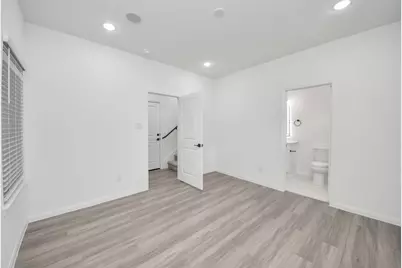 5103 Mallow Street #B, Houston, TX 77033 - Photo 26
