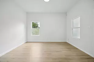 422 New Hampshire St, Houston, TX 77029 - Photo 16