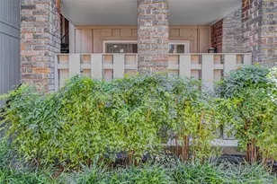 7555 Katy Fwy, Houston, TX 77024 - Photo 2