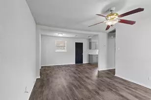 815 Rugeley St, Bay City, TX 77414 - Photo 6