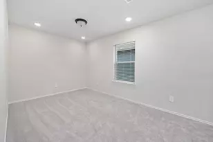 3405 Knighton Hill Dr, Houston, TX 77025 - Photo 18