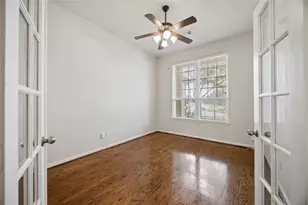 13201 Barons Cove Ln, Pearland, TX 77584 - Photo 8